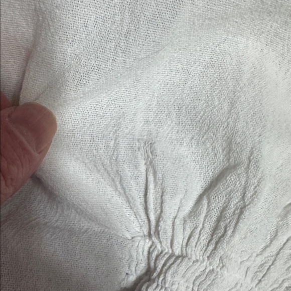 5/$25 XL White Crochet coverup - Picture 5 of 8